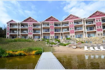 680 E Hiawatha Drive #401, Wisconsin Dells, WI 53965 - Photo 39