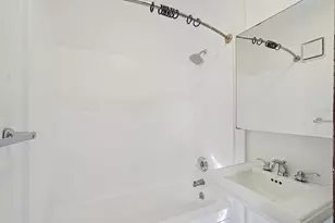 121 S Hamilton St, Madison, WI 53703 - Photo 27