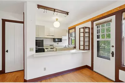 121 S Hamilton Street #202, Madison, WI 53703 - Photo 17