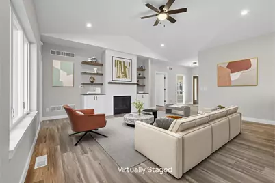 806 Saddle Ridge, Portage, WI 53901 - Photo 3