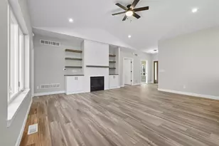 806 Saddle Ridge, Portage, WI 53901 - Photo 7