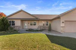 303 Honeycrisp Dr, Beaver Dam, WI 53916 - Photo 31