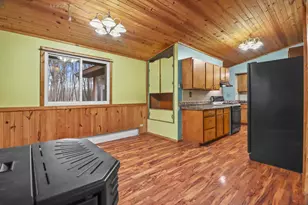 W2069 Elk Ct, Montello, WI 53949 - Photo 7