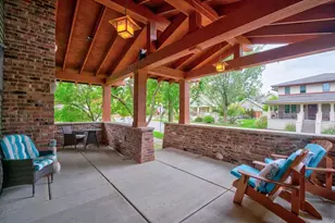 3615 John Muir Dr, Middleton, WI 53562 - Photo 3