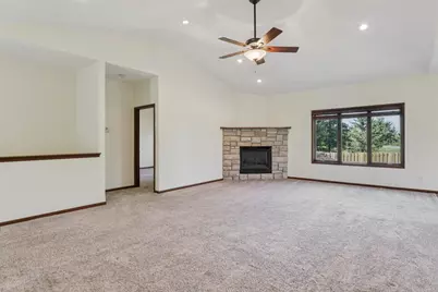 6898 Tuscan Ridge Circle, DeForest, WI 53532 - Photo 5