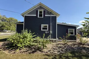 203 Linn St, Baraboo, WI 53913 - Photo 11