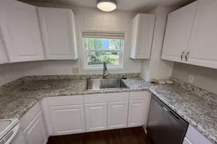 203 Linn St, Baraboo, WI 53913 - Photo 33