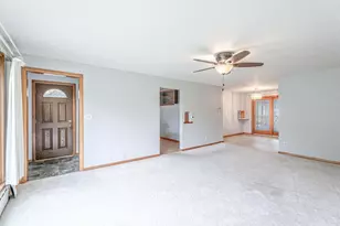 1708 Country Ln, Monroe, WI 53566 - Photo 7