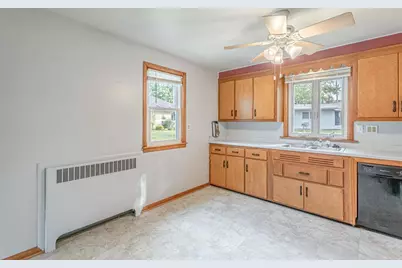 1708 Country Lane, Monroe, WI 53566 - Photo 15