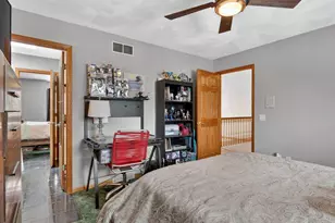 4230 N Juniper Dr, Janesville, WI 53545 - Photo 43