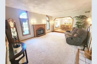 4230 N Juniper Drive, Janesville, WI 53545 - Photo 11