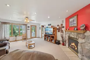 161 E Pine St, Lake Mills, WI 53551 - Photo 9