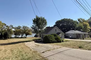 1971 S Shore Dr, Beloit, WI 53511 - Photo 29