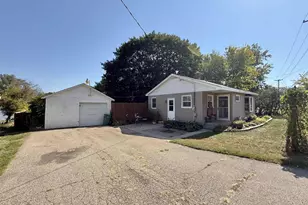 1971 S Shore Dr, Beloit, WI 53511 - Photo 27