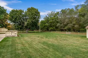 3337 Colby Ln, Janesville, WI 53546 - Photo 3