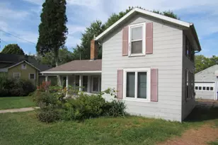 1122 Grand Ave, Janesville, WI 53546 - Photo 1