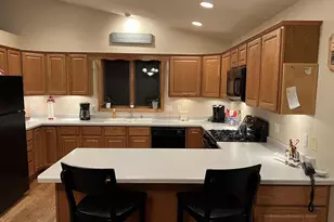 6848 Moonlight Cir, Sun Prairie, WI 53590 - Photo 5