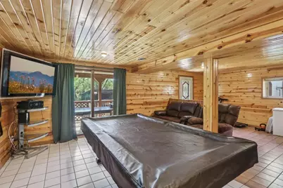 1128 W Happy Hollow Road, Janesville, WI 53546 - Photo 9