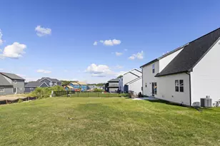 244 Hawks View Dr, Edgerton, WI 53534 - Photo 9