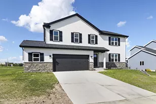 244 Hawks View Dr, Edgerton, WI 53534 - Photo 3