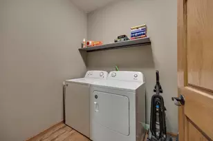 5831 Lupine Ln, Madison, WI 53718 - Photo 15