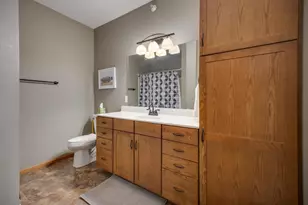 5831 Lupine Ln, Madison, WI 53718 - Photo 17