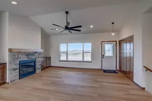 103 Graelyn Cir, Barneveld, WI 53507 - Photo 9