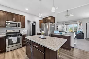 2917 Green Ave, Blue Mounds, WI 53517 - Photo 11