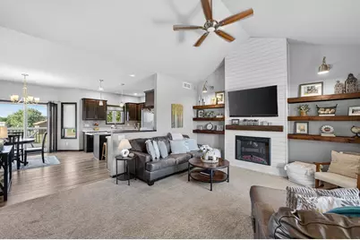 2917 Green Avenue, Blue Mounds, WI 53517 - Photo 7