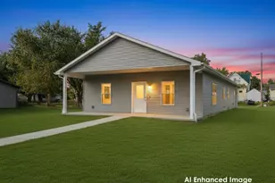 511 Pine St, Mauston, WI 53948 - Photo 1