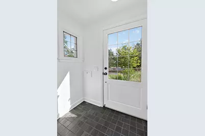 4130 Manitou Way, Madison, WI 53711 - Photo 9