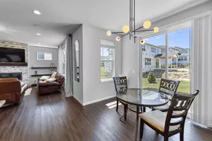 432 Tawny Elm Pkwy, Madison, WI 53593 - Photo 15