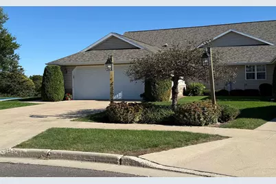 128 Summit Court, Columbus, WI 53925 - Photo 3