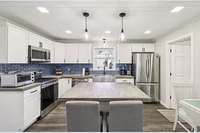 803 W Franklin Street, Portage, WI 53901 - Photo 9