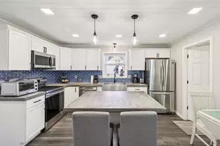 803 W Franklin St, Portage, WI 53901 - Photo 9