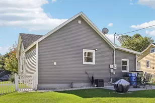 803 W Franklin St, Portage, WI 53901 - Photo 33