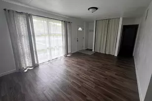 1217 Northport Dr, Madison, WI 53704 - Photo 7