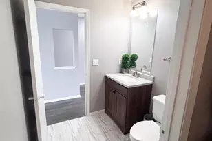 4502 W Westchester Square, West Milwaukee, WI 53214 - Photo 13