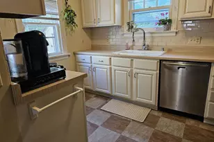 2725 Kendall Avenue, Madison, WI 53705 - Photo 9