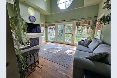 2725 Kendall Avenue, Madison, WI 53705 - Photo 11