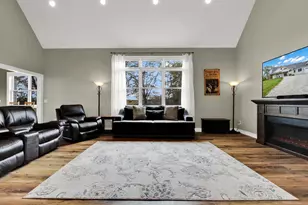 N4550 County Rd DJ, Juneau, WI 53039 - Photo 9