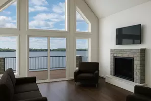 204 Lakeview Ln, Beaver Dam, WI 53916 - Photo 1