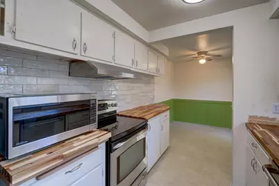 5517 Dorsett Drive, Madison, WI 53711 - Photo 13