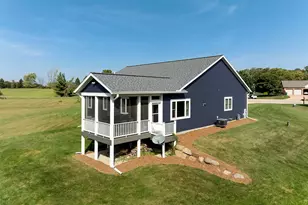 N4267 Cherokee Ct, Markesan, WI 53946 - Photo 3