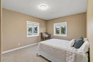 2819 Bluebird Dr, Portage, WI 53901 - Photo 41