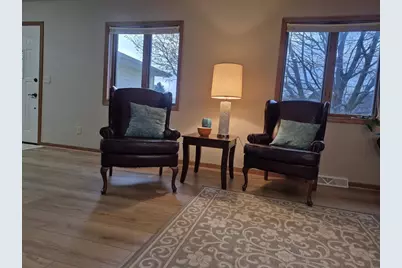 409 Kings Lynn Road, Stoughton, WI 53589 - Photo 17