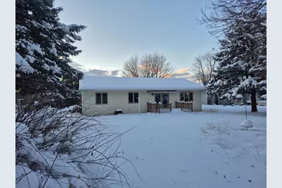 409 Kings Lynn Road, Stoughton, WI 53589 - Photo 7