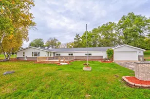 W8388 Crawford Rd, Portage, WI 53901 - Photo 45