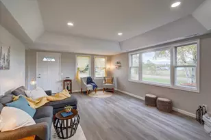 W8388 Crawford Rd, Portage, WI 53901 - Photo 5