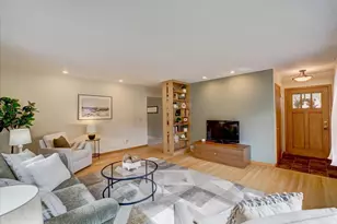 518 Johnson St, Stoughton, WI 53589 - Photo 7